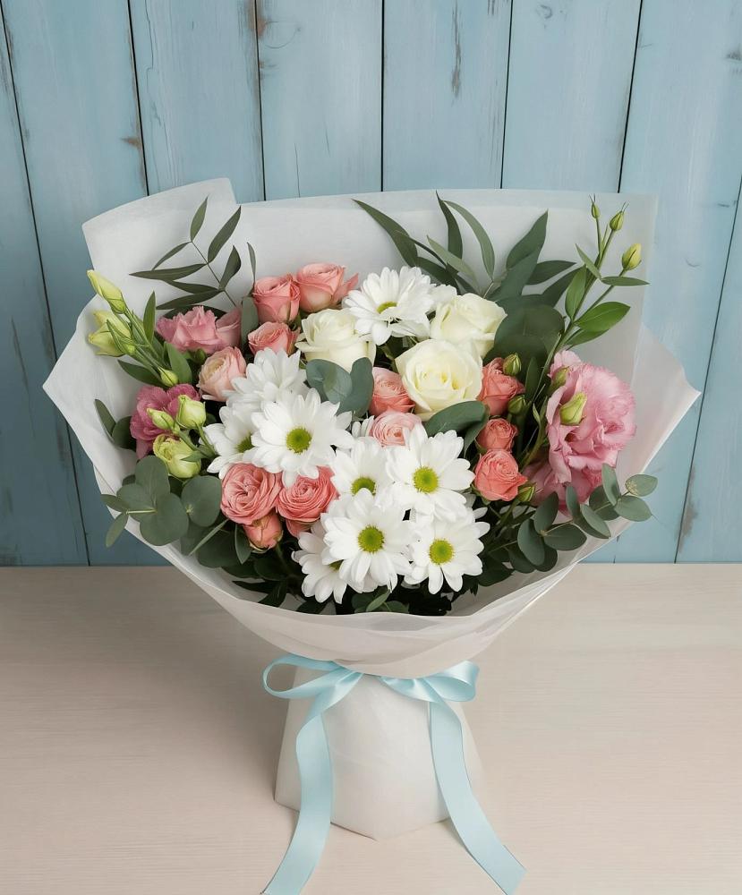 Букет цветов из: Розы, Лизиантусы и Хризантемы в Большевик