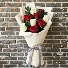 Букет цветов из:  Розы в Большевик