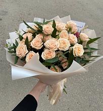 Букет Кремовые розы Латте в Большевик