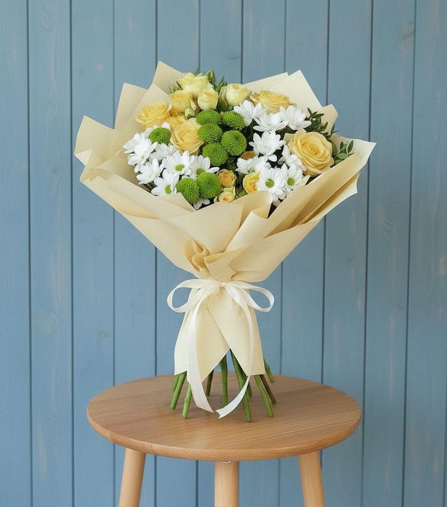 Букет цветов из: Хризантемы и Розы в Большевик