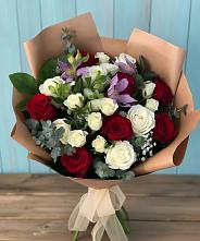 Букет цветов из:  Розы и Альстромерии в Большевик