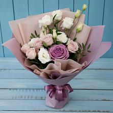 Букет цветов из:  Розы и Лизиантусы в Большевик