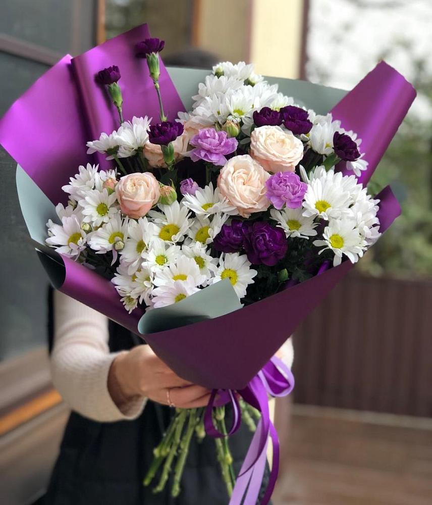 Букет цветов из: Хризантемы, Гвоздики и Розы в Большевик