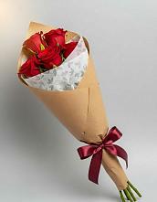 Букет цветов из:  Розы в Большевик