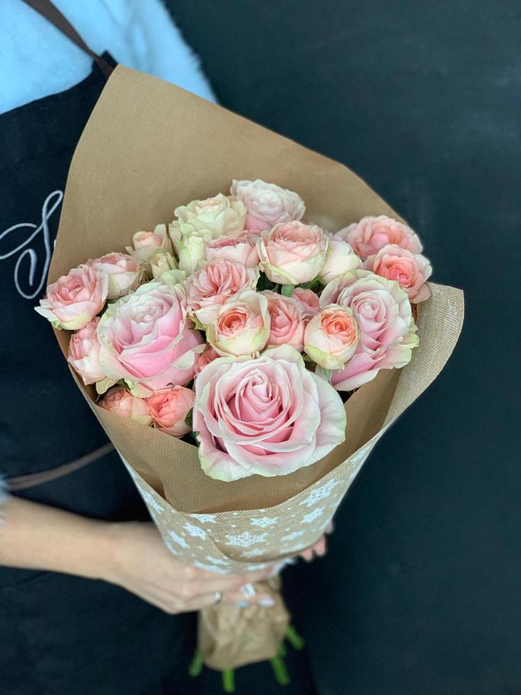 Букет цветов из: Хризантемы и Розы в Большевик