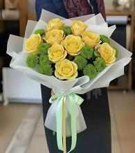 Букет цветов из:  Хризантемы и Розы в Большевик