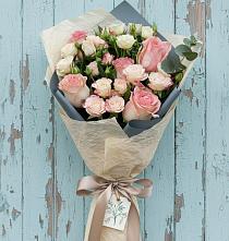 Букет цветов из:  Розы в Большевик