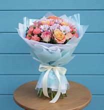 Букет цветов из:  Хризантемы и Розы в Большевик