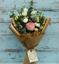 Букет цветов из:  Розы и Лизиантусы в Большевик