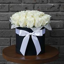 Цветочная композиция из Розы в шляпной коробке в Большевик