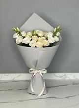 Букет цветов из:  Розы и Лизиантусы в Большевик